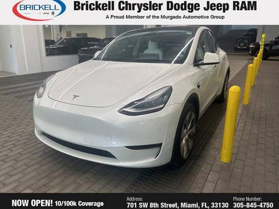 TESLA MODEL Y 2021 5YJYGAEE6MF257938 image